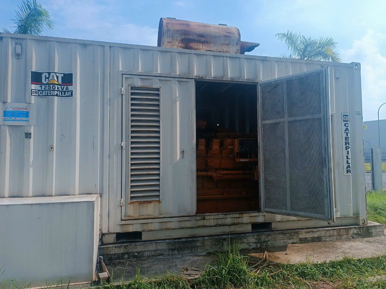 Máy phát điện 3 Pha 1250kVA