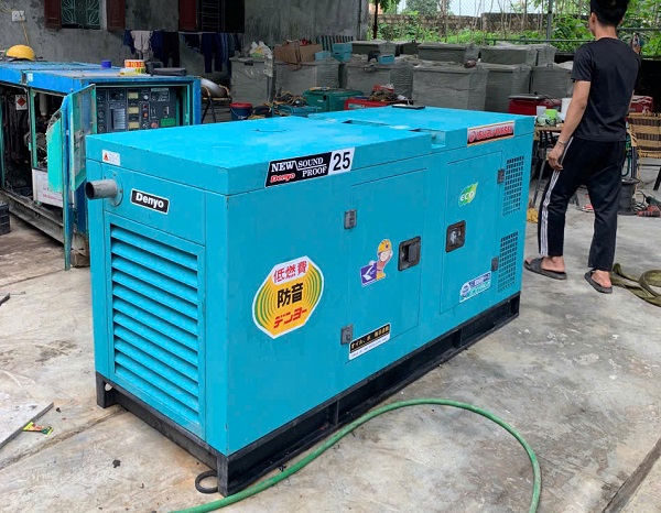 Máy phát điện 25kva 20kw giá hạt dẻ tại Long An