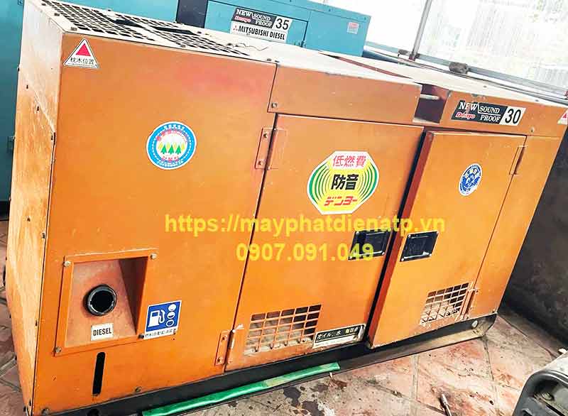 Máy phát điện Denyo công suất 30kva 3 pha vỏ cam